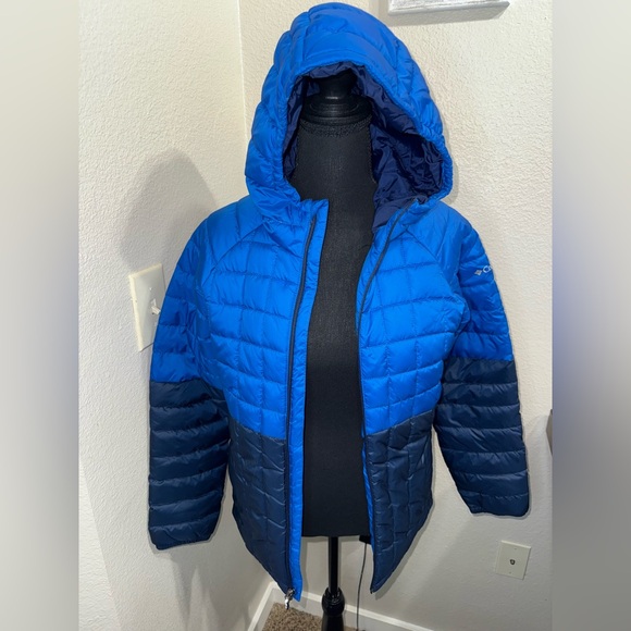 Columbia Kids' Two-Tone Blue Puffer Jacket- Kids 14/16 - Picture 2 of 10